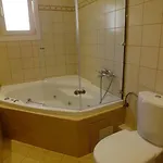 Bellevue Homes Кавала