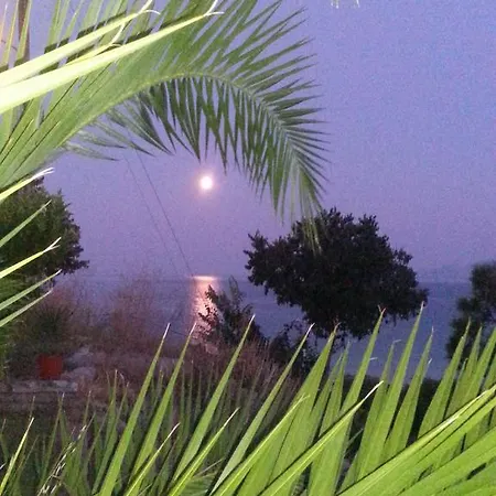 Dom wakacyjny Bellevue Homes *