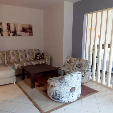 Bellevue Homes Holiday home