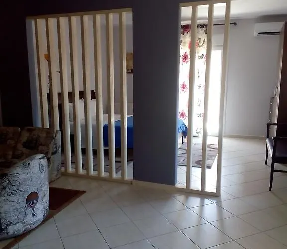 Case de vacanță Bellevue Homes *